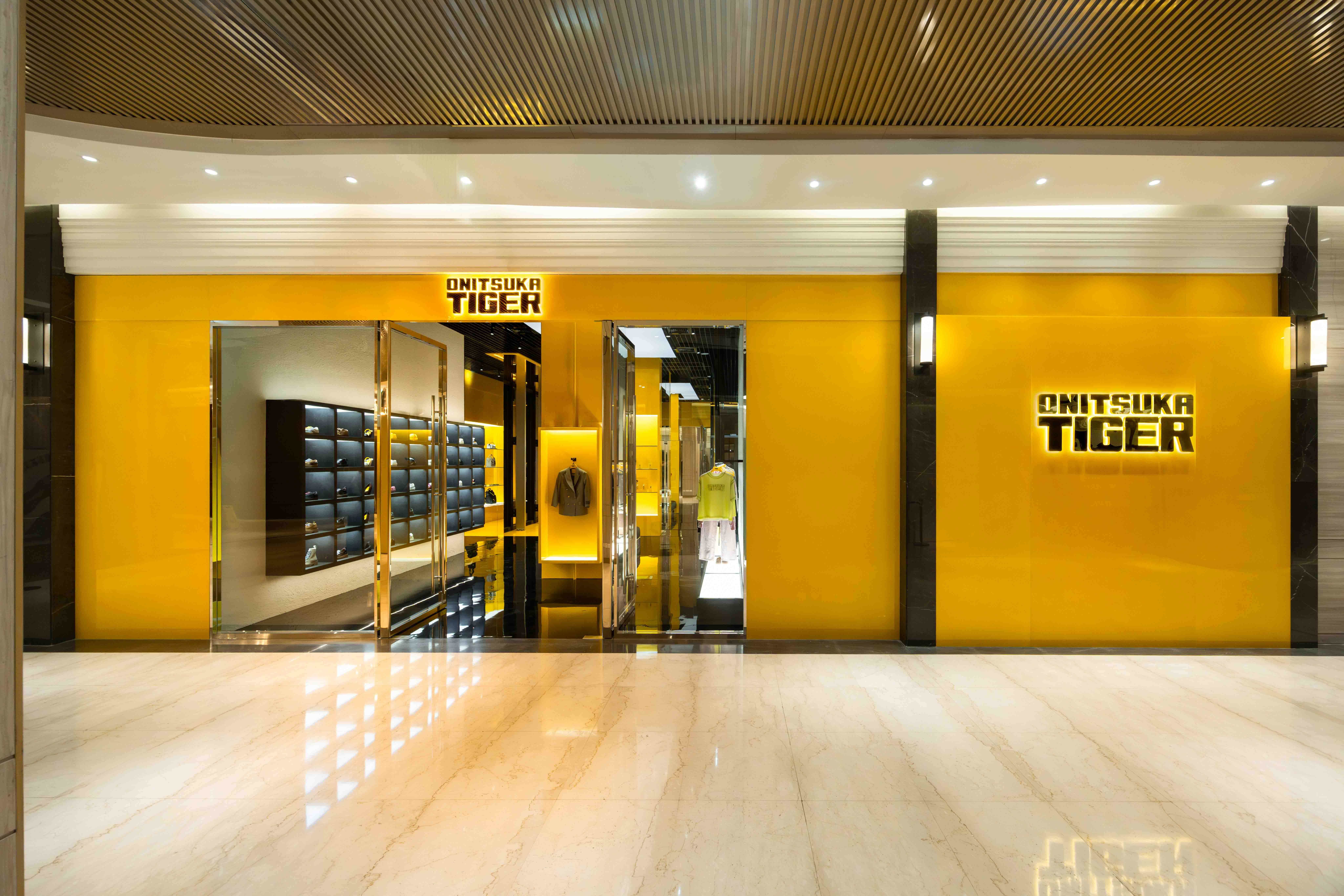 Onitsuka Tiger微風南山店開幕